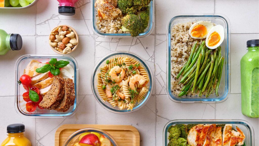 Budget-Friendly Meal Planning: Cooking Smart in a Small Kitchen