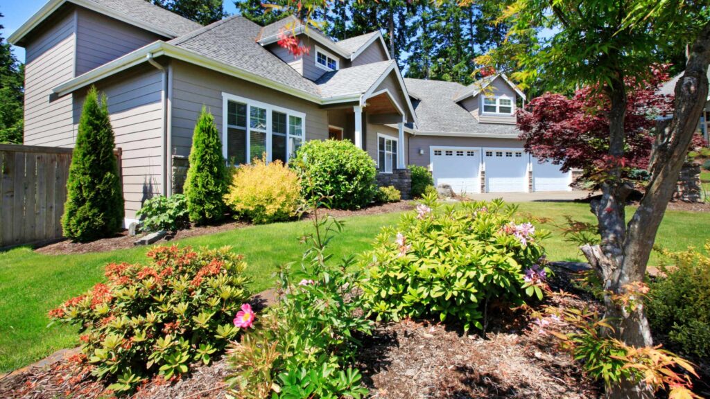 Curb Appeal Matters: Maintaining the Exterior of Your Rental
